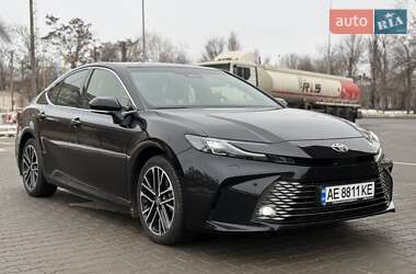 Седан Toyota Camry 2025 в Кривом Роге