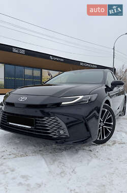 Седан Toyota Camry 2024 в Києві