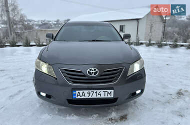 Седан Toyota Camry 2006 в Умани