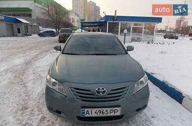 Седан Toyota Camry 2006 в Киеве