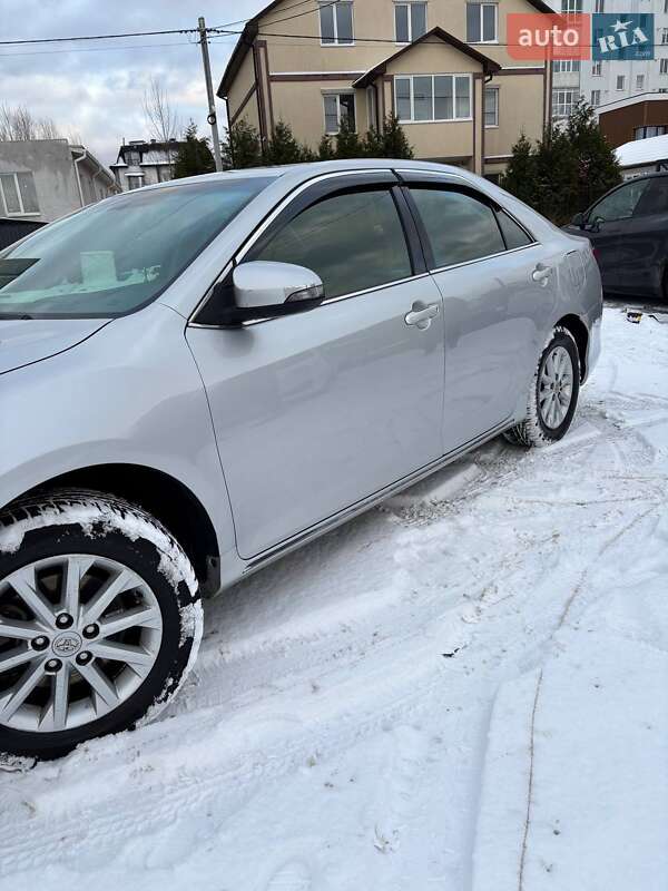 Седан Toyota Camry 2012 в Києві
