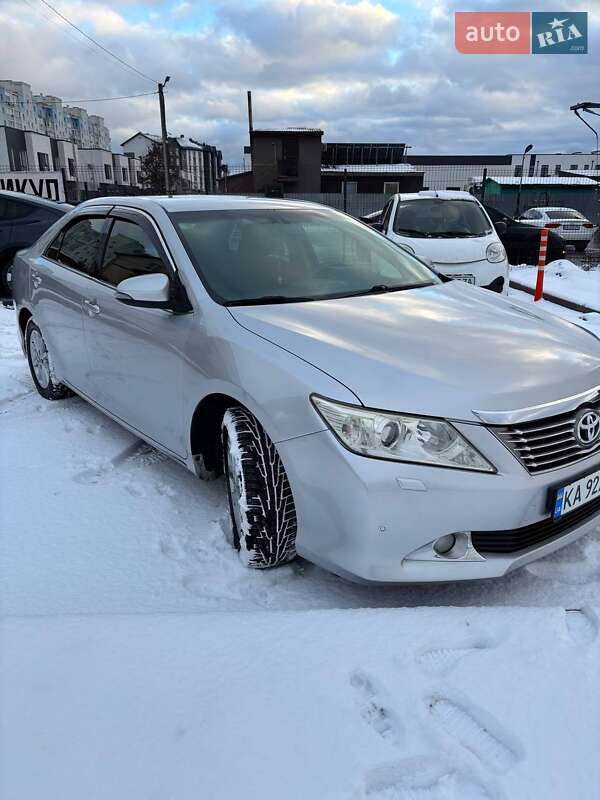 Седан Toyota Camry 2012 в Києві