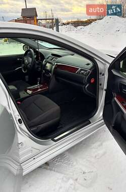 Седан Toyota Camry 2012 в Києві
