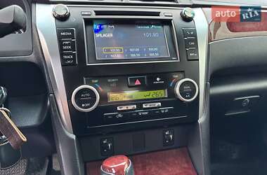Седан Toyota Camry 2012 в Києві