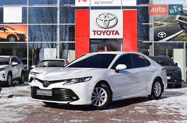Седан Toyota Camry 2017 в Житомирі