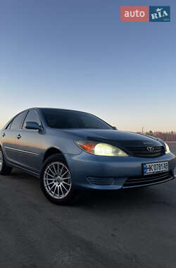 Седан Toyota Camry 2004 в Одессе