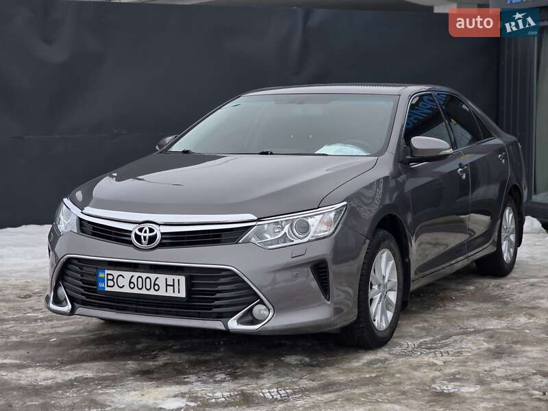 Toyota Camry 2017
