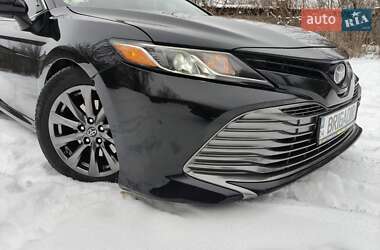 Седан Toyota Camry 2018 в Дніпрі