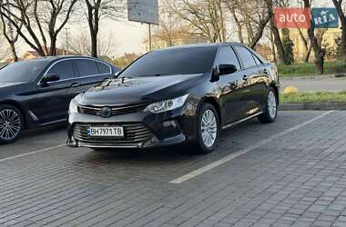 Седан Toyota Camry 2014 в Золотоноше