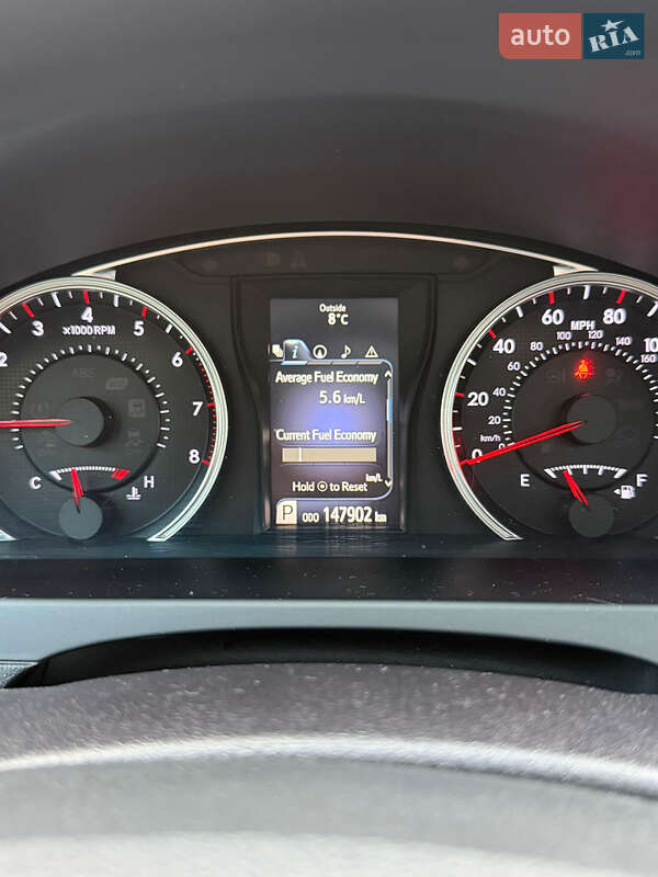 Седан Toyota Camry 2016 в Львове