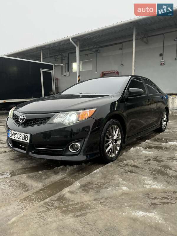 Toyota Camry 2014