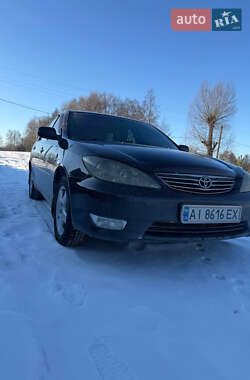 Седан Toyota Camry 2005 в Києві