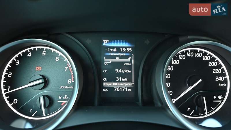 Седан Toyota Camry 2021 в Киеве