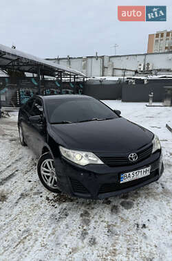 Седан Toyota Camry 2014 в Миколаєві