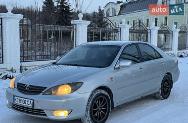 Седан Toyota Camry 2005 в Виннице