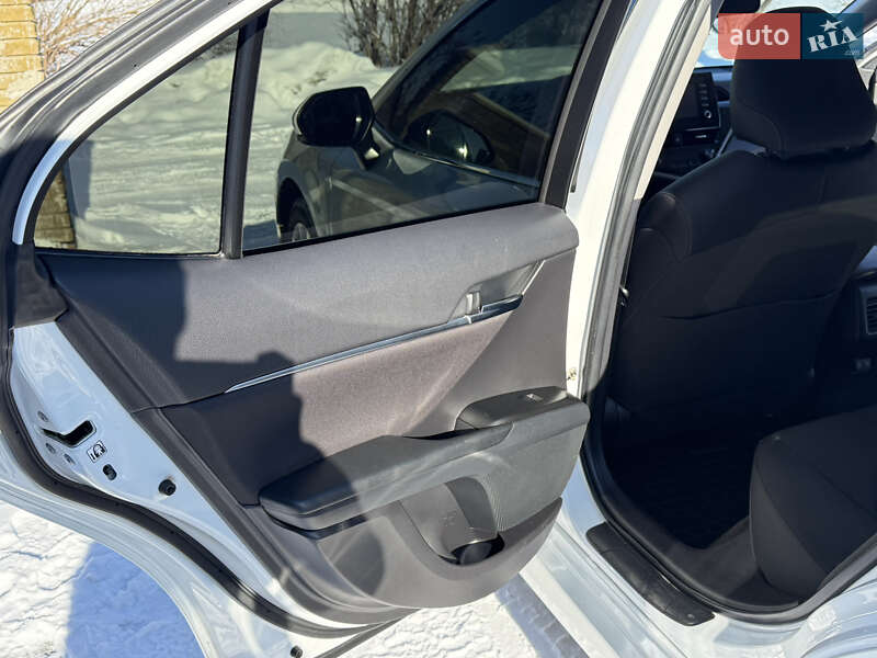Седан Toyota Camry 2021 в Ровно фото 29 Седан Toyota Camry 2021 в Ровно