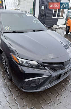 Седан Toyota Camry 2022 в Києві