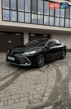 Седан Toyota Camry 2021 в Днепре
