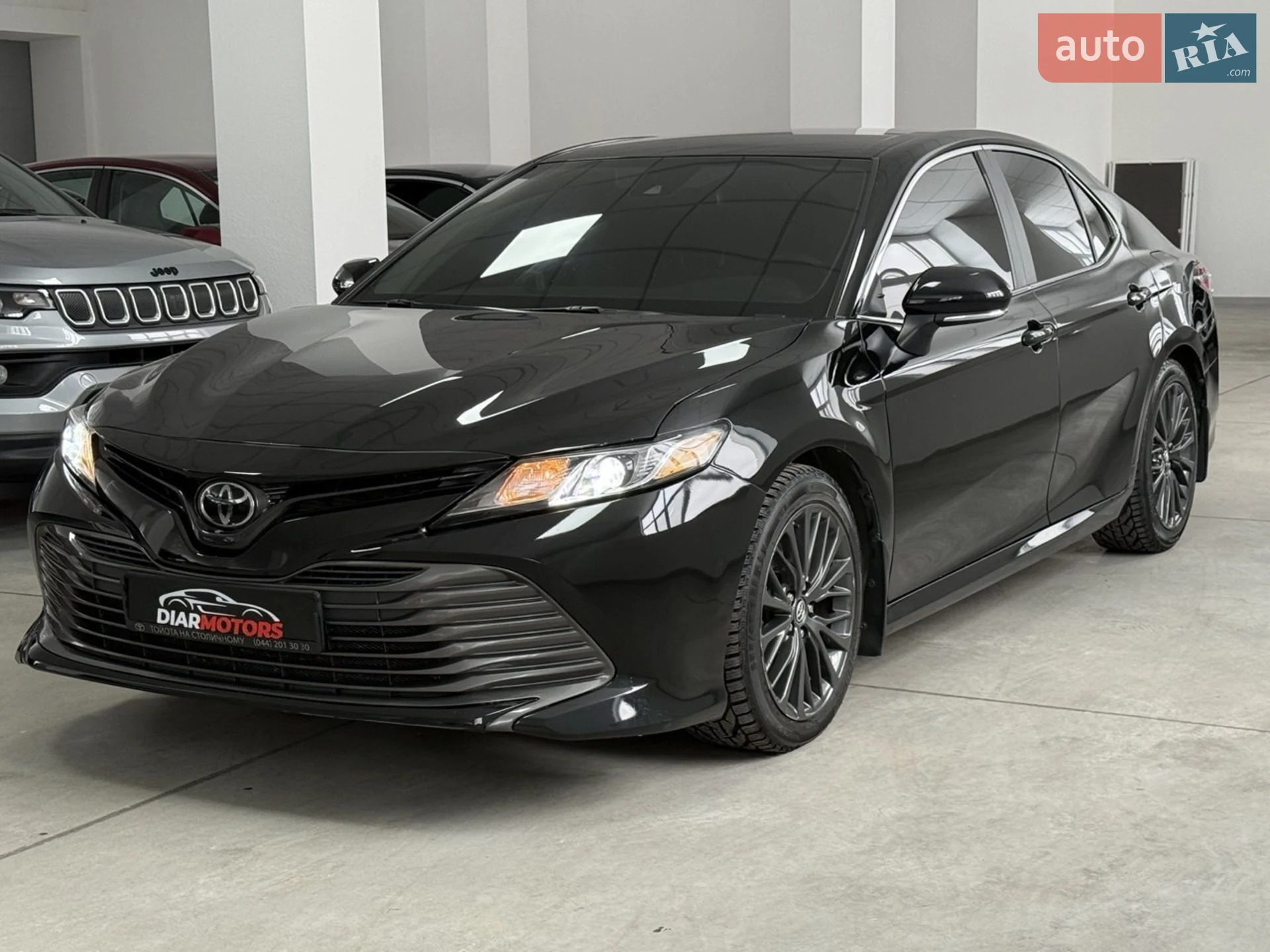 2019 Toyota Camry - мініатюра 3