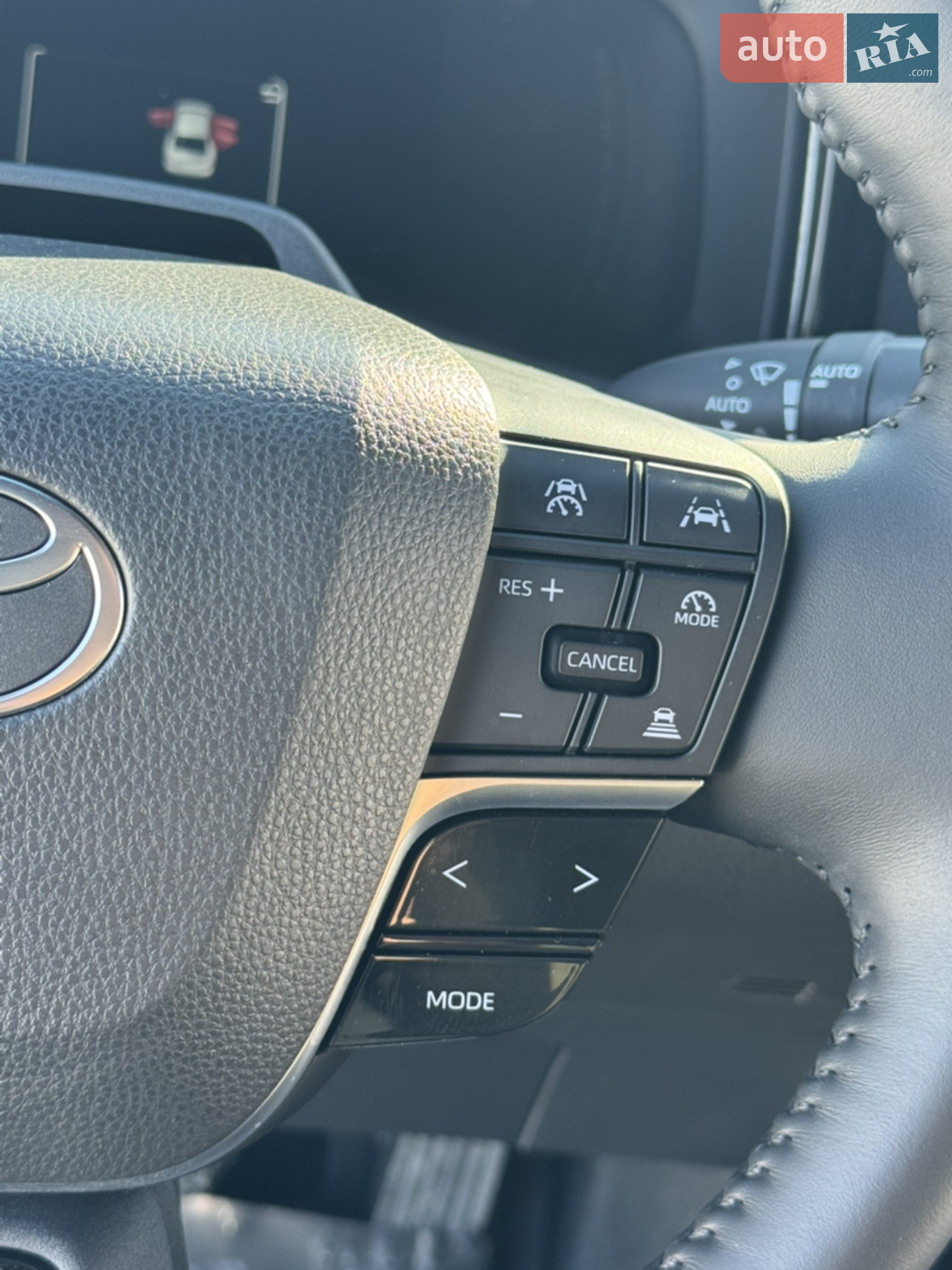 2025 Toyota Camry - мініатюра 19