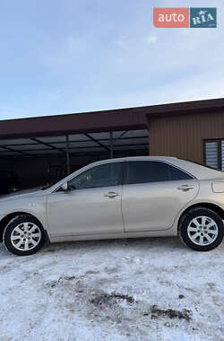 Седан Toyota Camry 2007 в Хмельницком