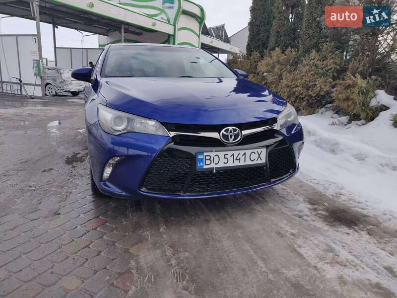 Седан Toyota Camry 2014 в Тернополе