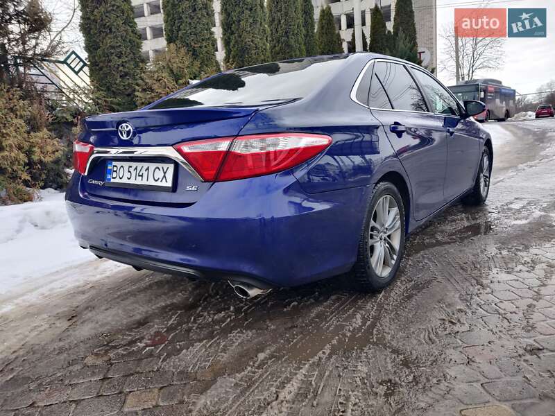 Седан Toyota Camry 2014 в Тернополе
