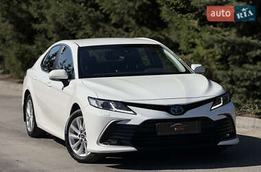 Седан Toyota Camry 2021 в Тернополі