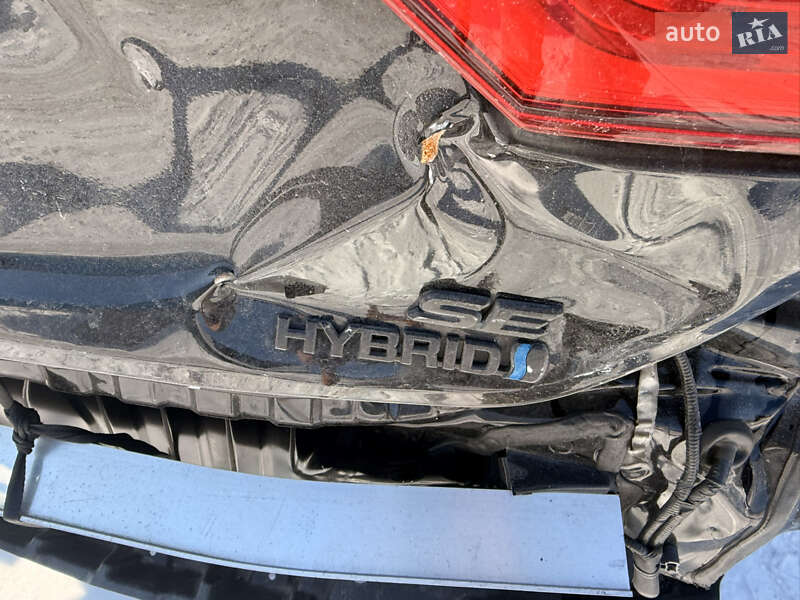 Седан Toyota Camry 2022 в Киеве