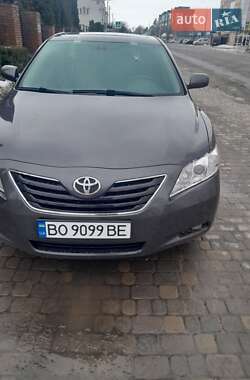 Седан Toyota Camry 2006 в Чорткові