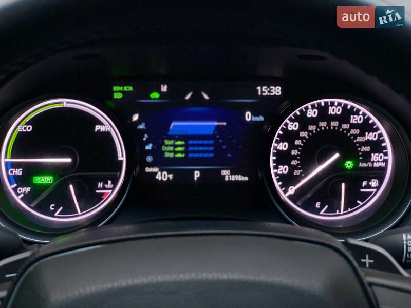 Седан Toyota Camry 2020 в Киеве