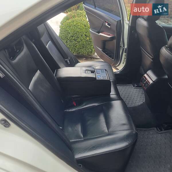 Седан Toyota Camry 2011 в Смеле