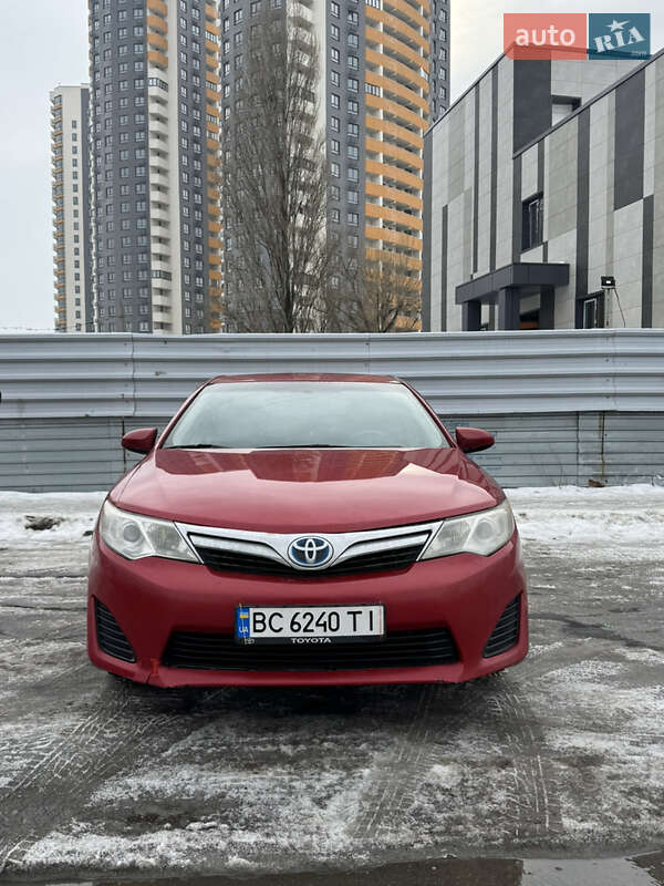 Toyota Camry 2013