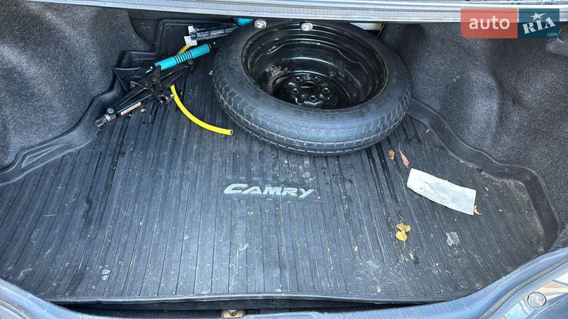 Седан Toyota Camry 2017 в Киеве