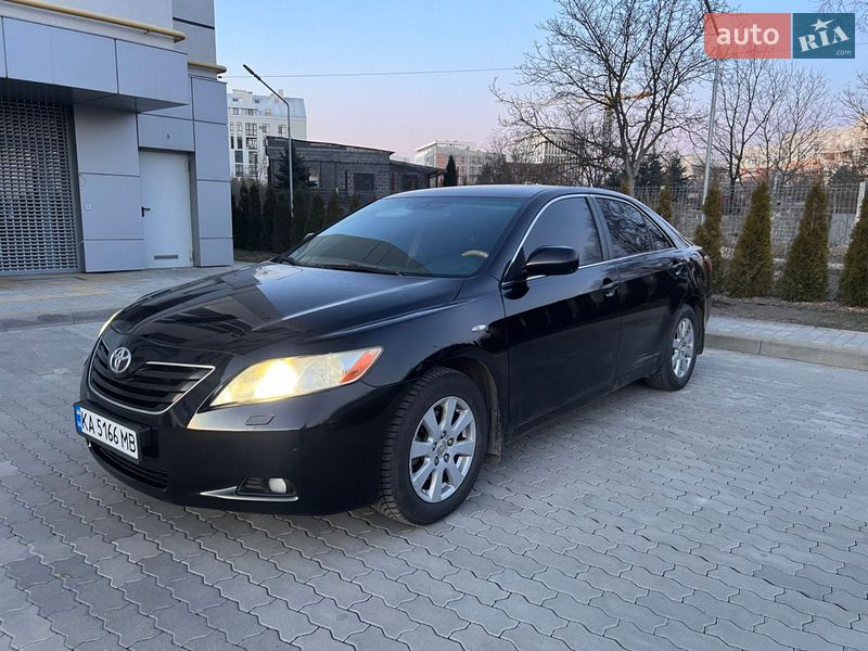 Седан Toyota Camry 2006 в Львове