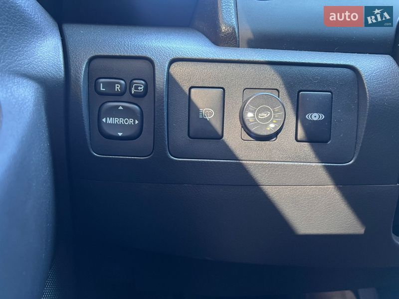 Седан Toyota Camry 2006 в Львове