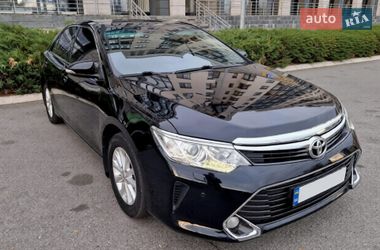 Седан Toyota Camry 2016 в Харькове