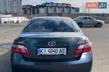 Седан Toyota Camry 2008 в Киеве