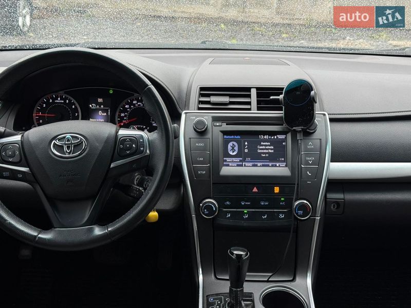 Седан Toyota Camry 2016 в Виннице
