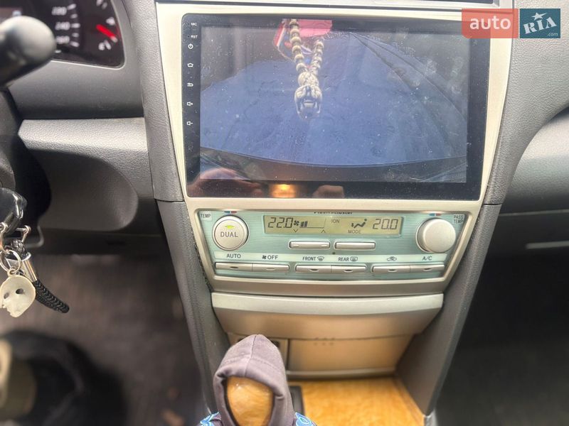 Седан Toyota Camry 2007 в Киеве