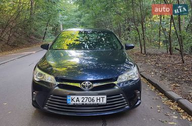 Седан Toyota Camry 2015 в Киеве