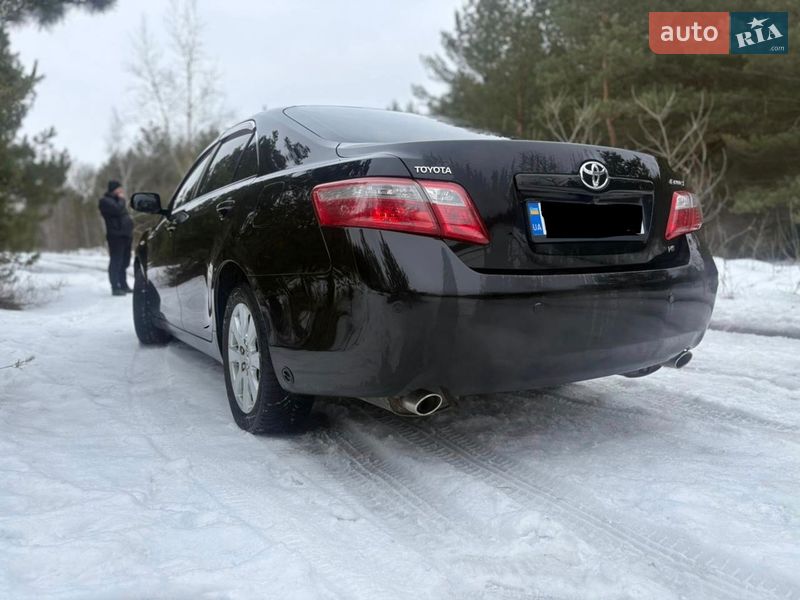 Седан Toyota Camry 2007 в Киеве