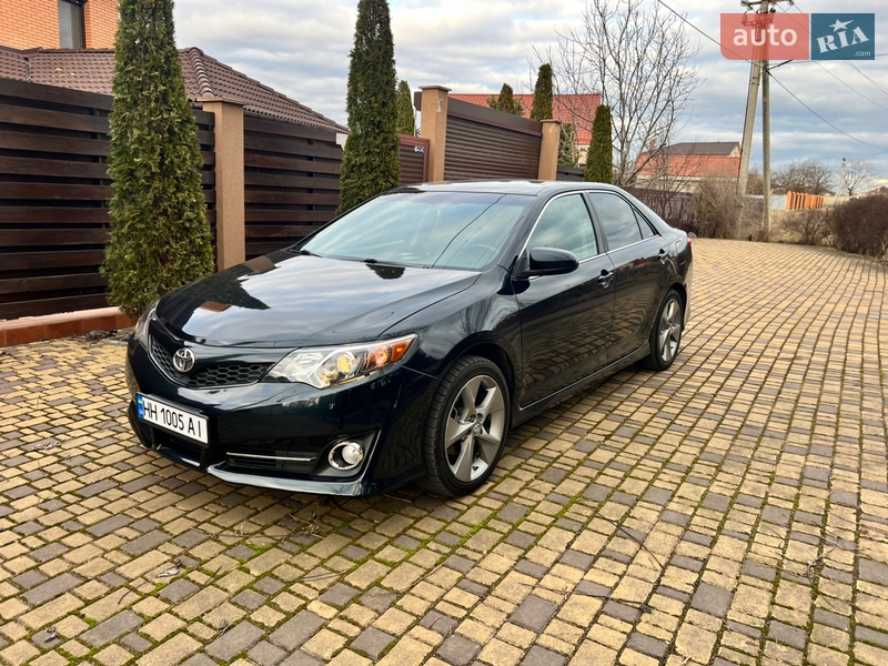 Седан Toyota Camry 2012 в Одессе