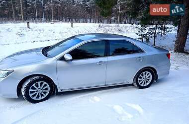Седан Toyota Camry 2012 в Саврани