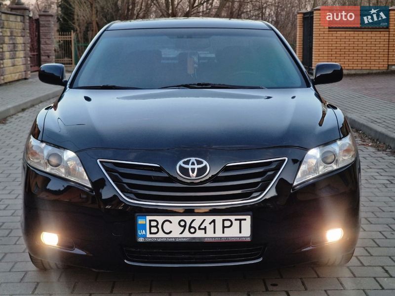 Седан Toyota Camry 2006 в Стрые