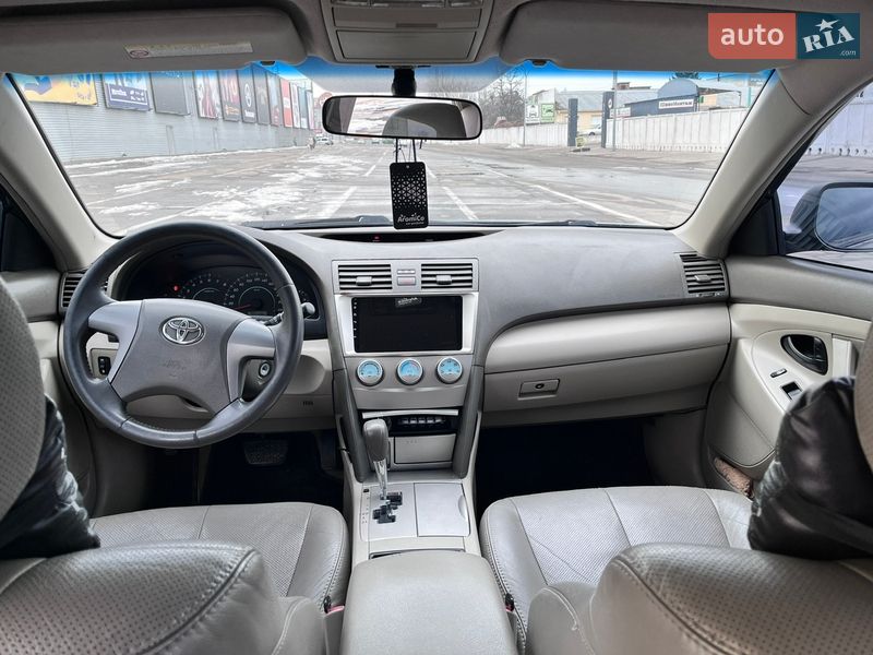 Седан Toyota Camry 2007 в Полтаве