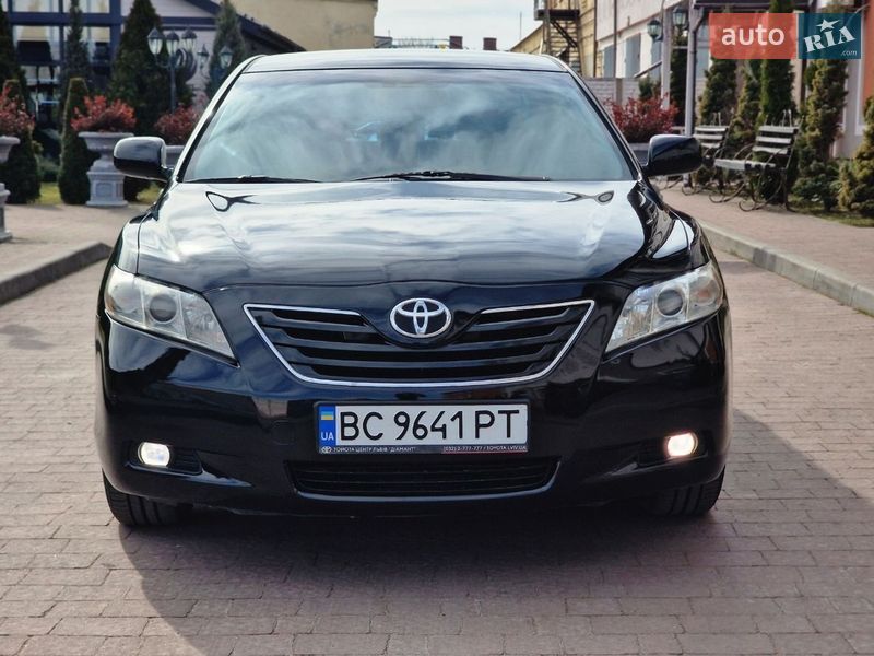 Седан Toyota Camry 2006 в Стрые