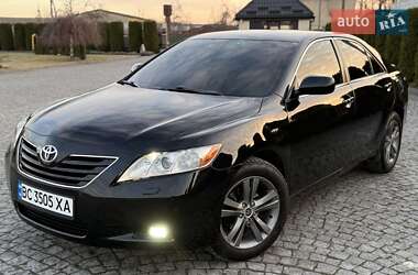 Седан Toyota Camry 2008 в Жовкві