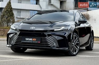 Седан Toyota Camry 2024 в Киеве