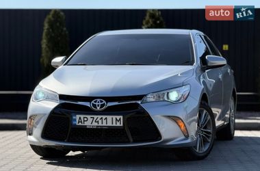 Седан Toyota Camry 2016 в Днепре